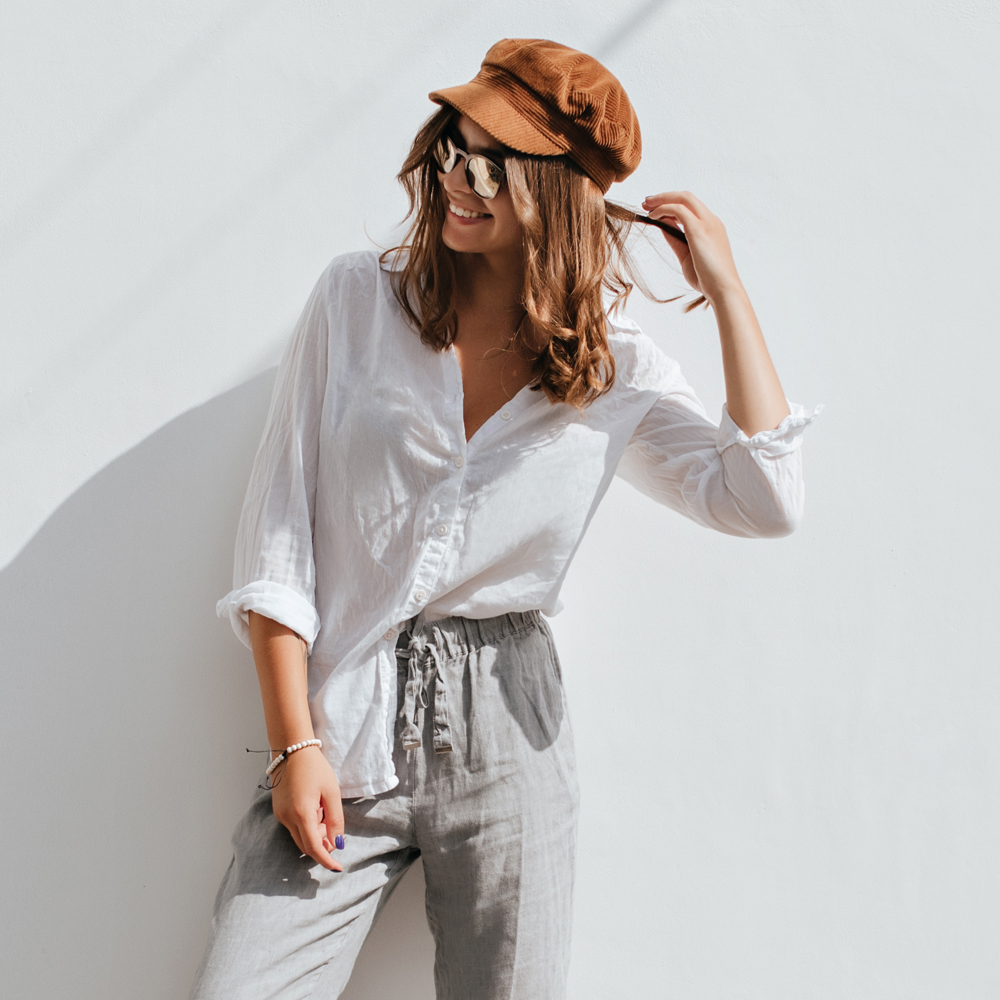 여성 화이트린넨셔츠